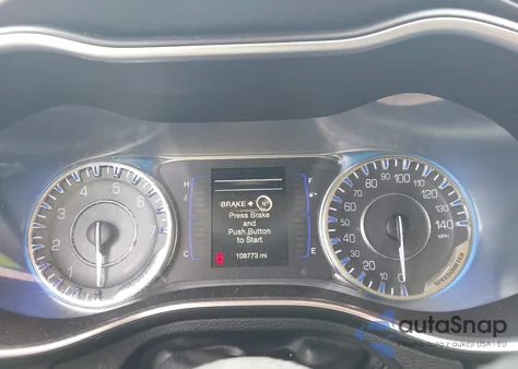 2017 Chrysler 200 Limited Platinum z USA, uszkodzony, nr VIN 1C3CCCAB8HN511707